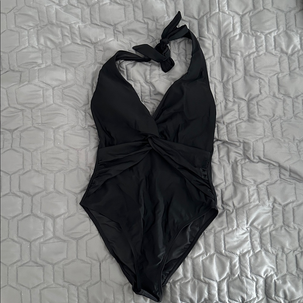 Cupshe Boho Rhapsody Twist Front Halter One Piece Swimsuit